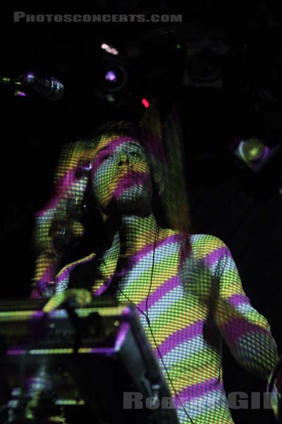 CAANDIDES - 2012-02-18 - PARIS - La Maroquinerie - 